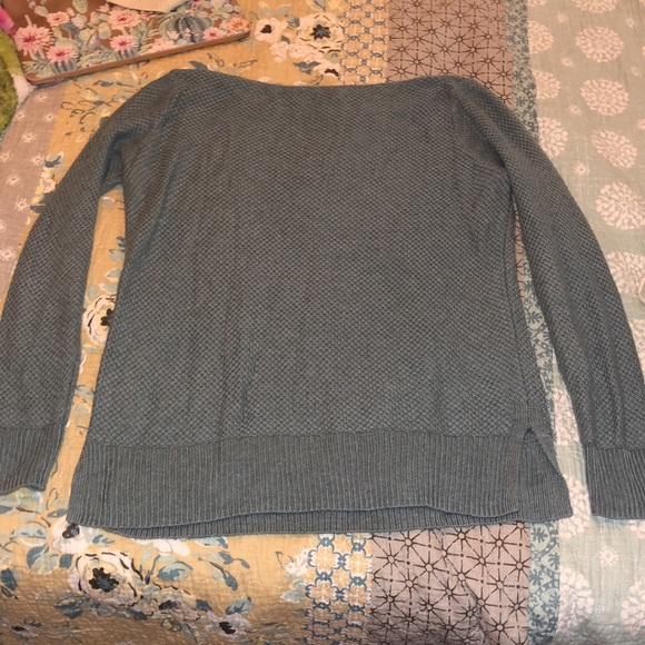 Bundle of Cascade blue Sweaters - Picture 7 of 7
